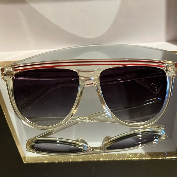 NWOT Marc Jacobs Sunglasses 321/S with Case main image 4